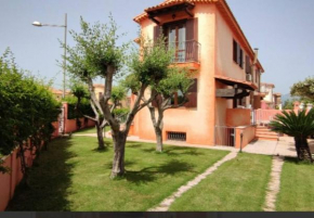 PULA-Villetta con Giardino a 2 Passi dal Mare e dal Centro Pula